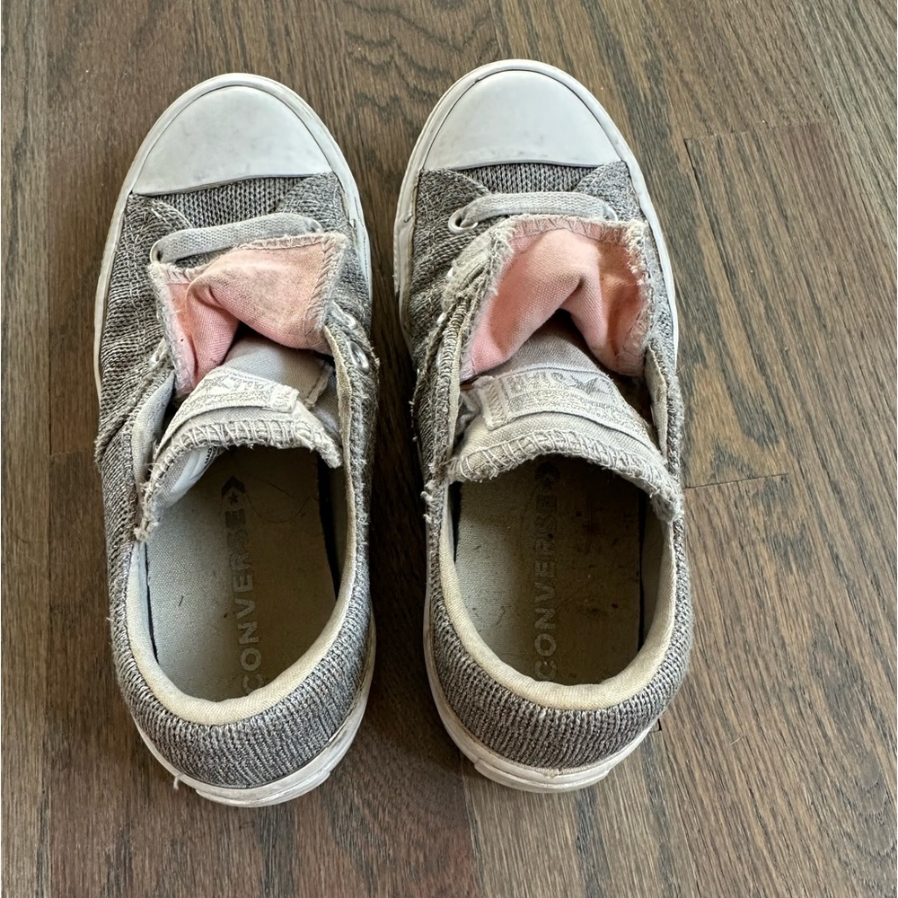 Gray and pink converse with dual tongue. Great shape.